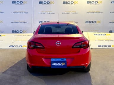 Opel Astra 2020 توب لاين أحمر أوتوماتيك — مستعملة - 4