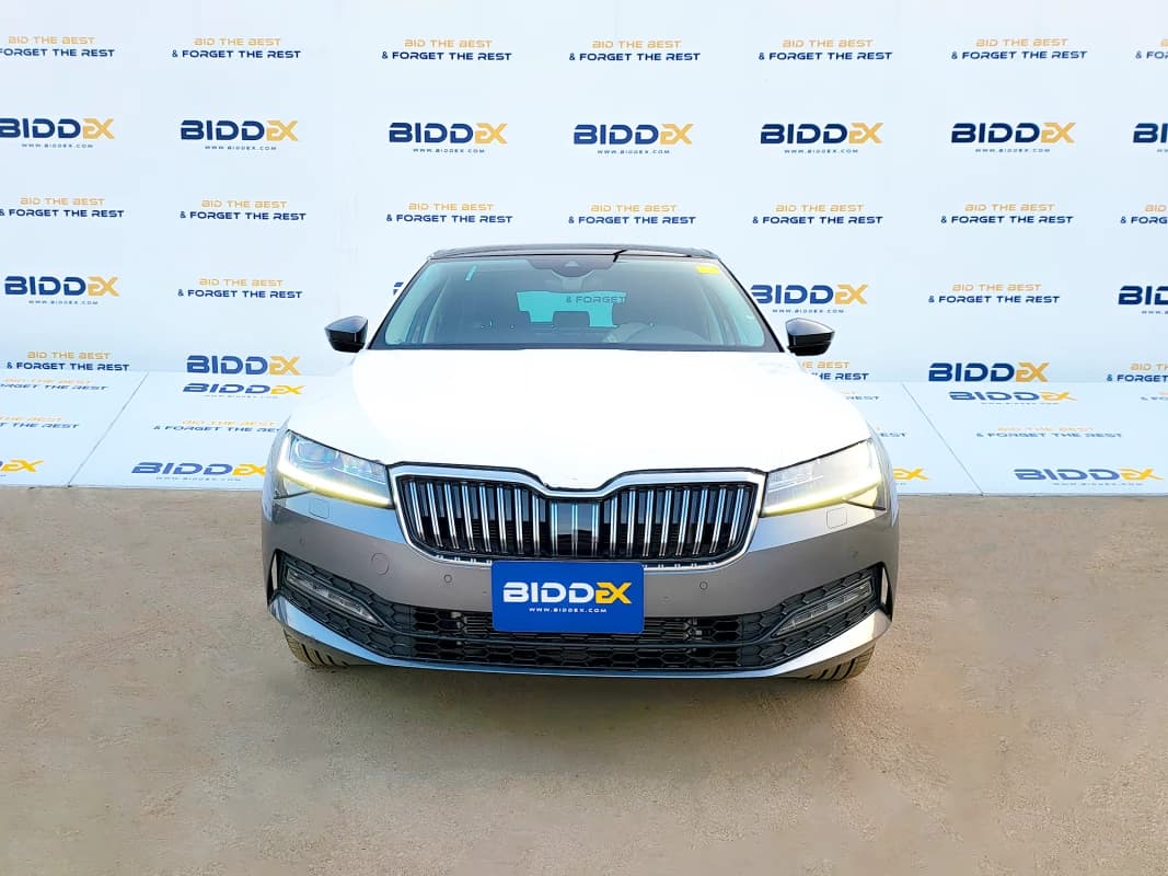 Skoda Superb 2024 امبيشن رمادي أوتوماتيك — جديدة