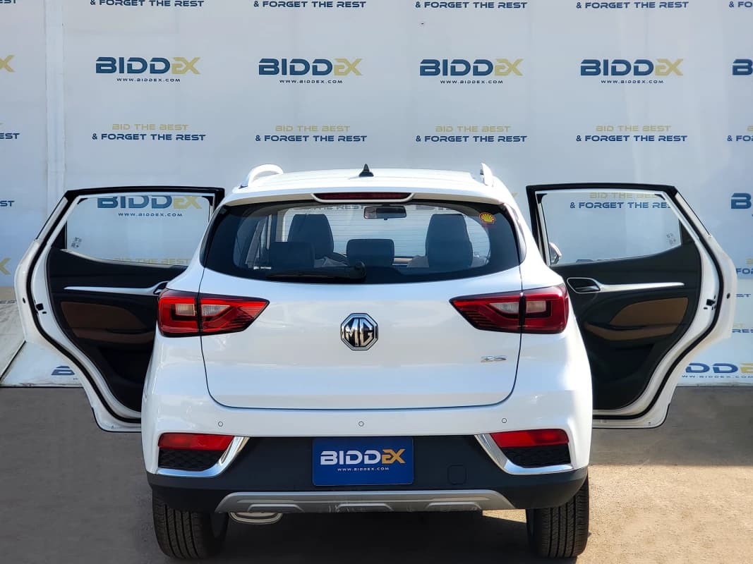 MG ZS 2025 كومفورت أبيض أوتوماتيك — جديدة