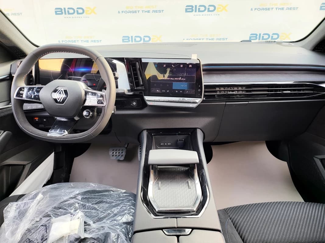 Renault Austral 2025 ايسبرت البين أحمر أوتوماتيك — جديدة