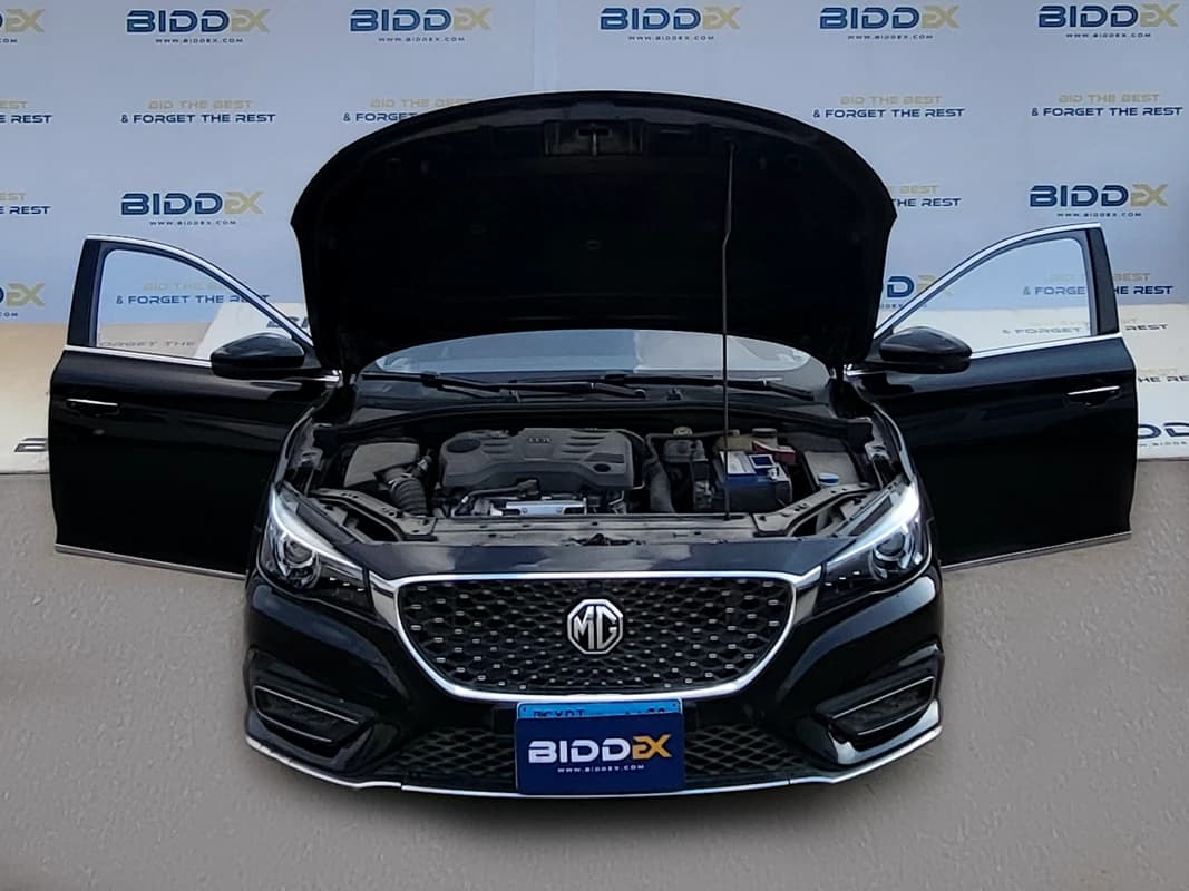 MG 6 2021 لاكشري أسود أوتوماتيك — مستعملة