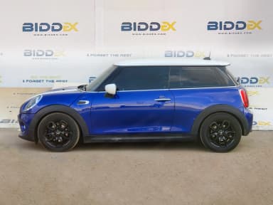 Mini Cooper S 2021 اس أزرق أوتوماتيك — مستعملة - 3