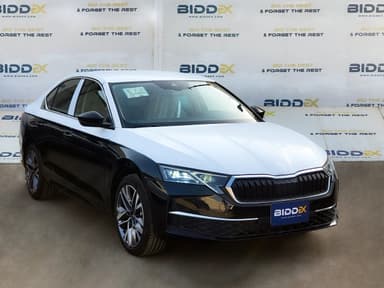 سكودا Octavia A8 2025 سويت أسود أوتوماتيك — جديدة - 1