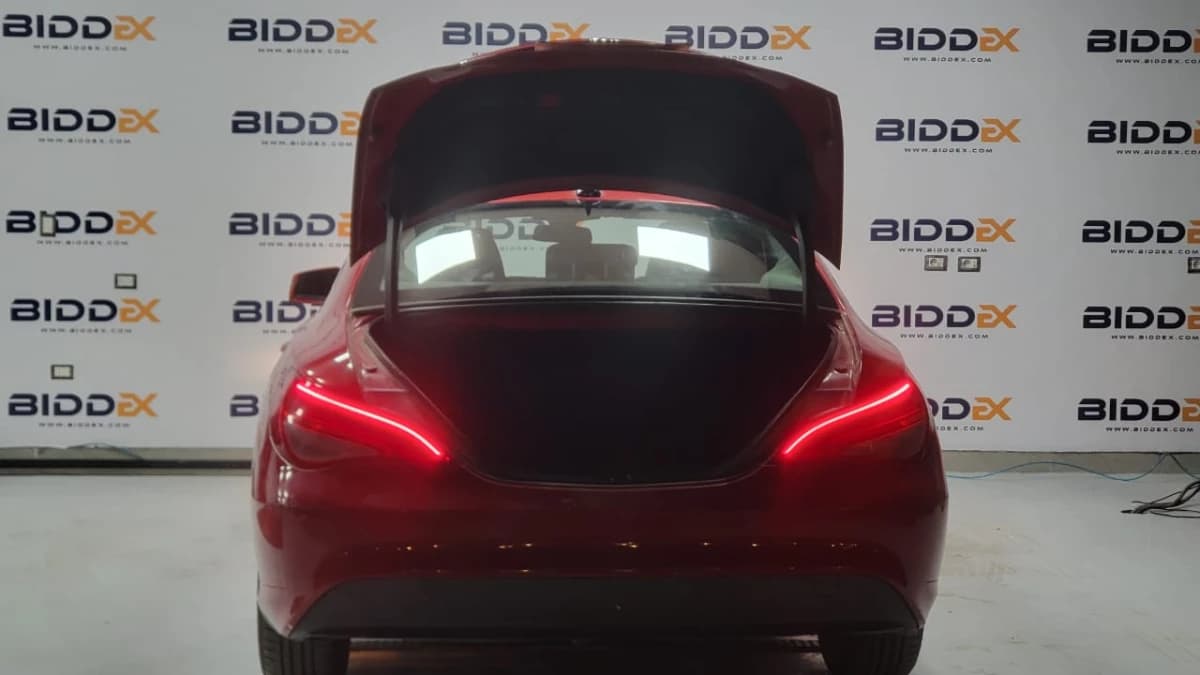 Mercedes-Benz CLA 200 2023 ايه ام جي فضي أوتوماتيك — مستعملة