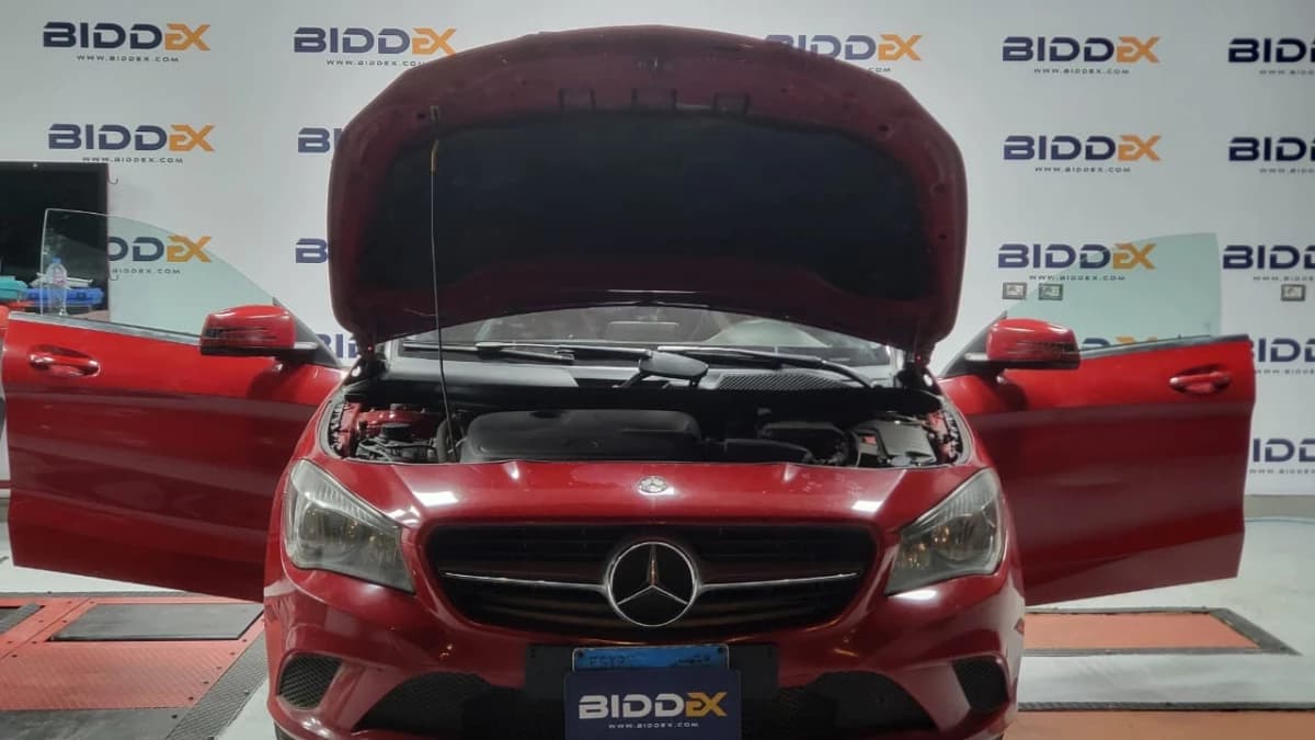 Mercedes-Benz CLA 200 2023 ايه ام جي فضي أوتوماتيك — مستعملة