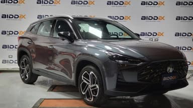MG واحد 2025 لاكشري رمادي أوتوماتيك — جديدة - 1