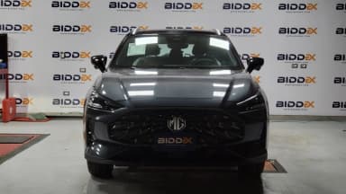 MG واحد 2025 لاكشري رمادي أوتوماتيك — جديدة - 3
