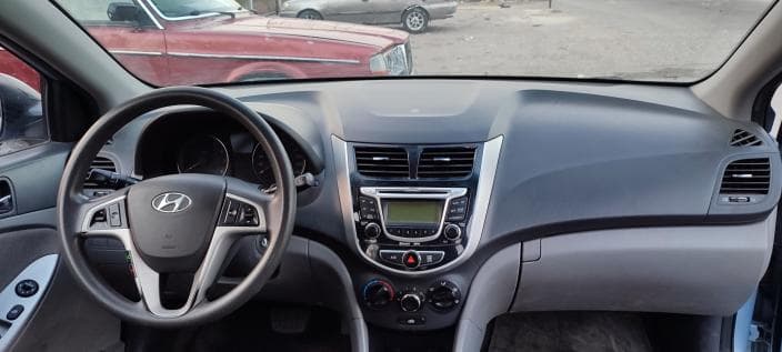 هيونداي اكسنت RB 2012