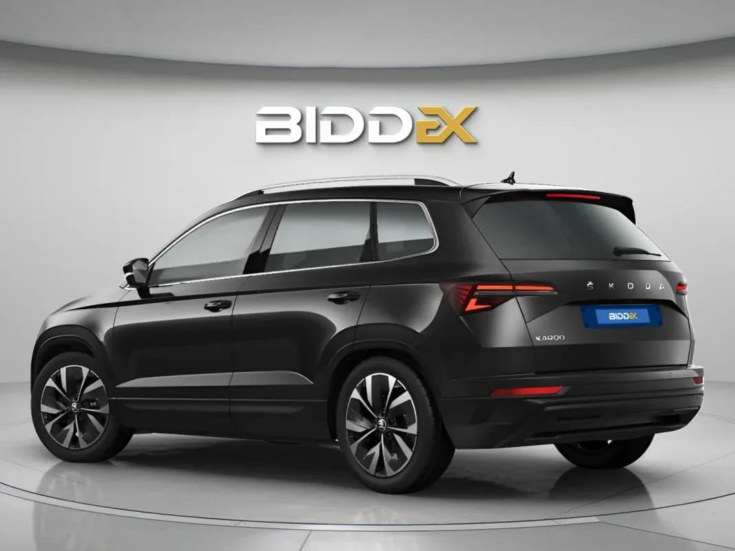 Skoda KAROQ 2026 سيلكشن سويت أسود أوتوماتيك — جديدة