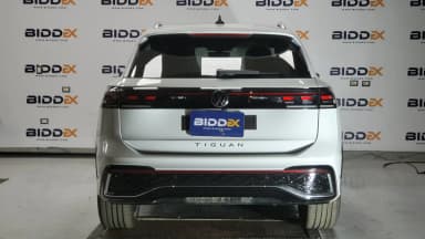 Volkswagen Tiguan 2024 ار لاين أبيض أوتوماتيك — جديدة - 3