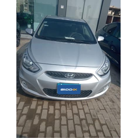 Hyundai Accent RB 2024 هاي لاين فضي أوتوماتيك — مستعملة