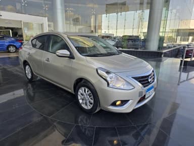 Nissan Sunny 2021 سوبر صالون ذهبي أوتوماتيك — مستعملة - 2