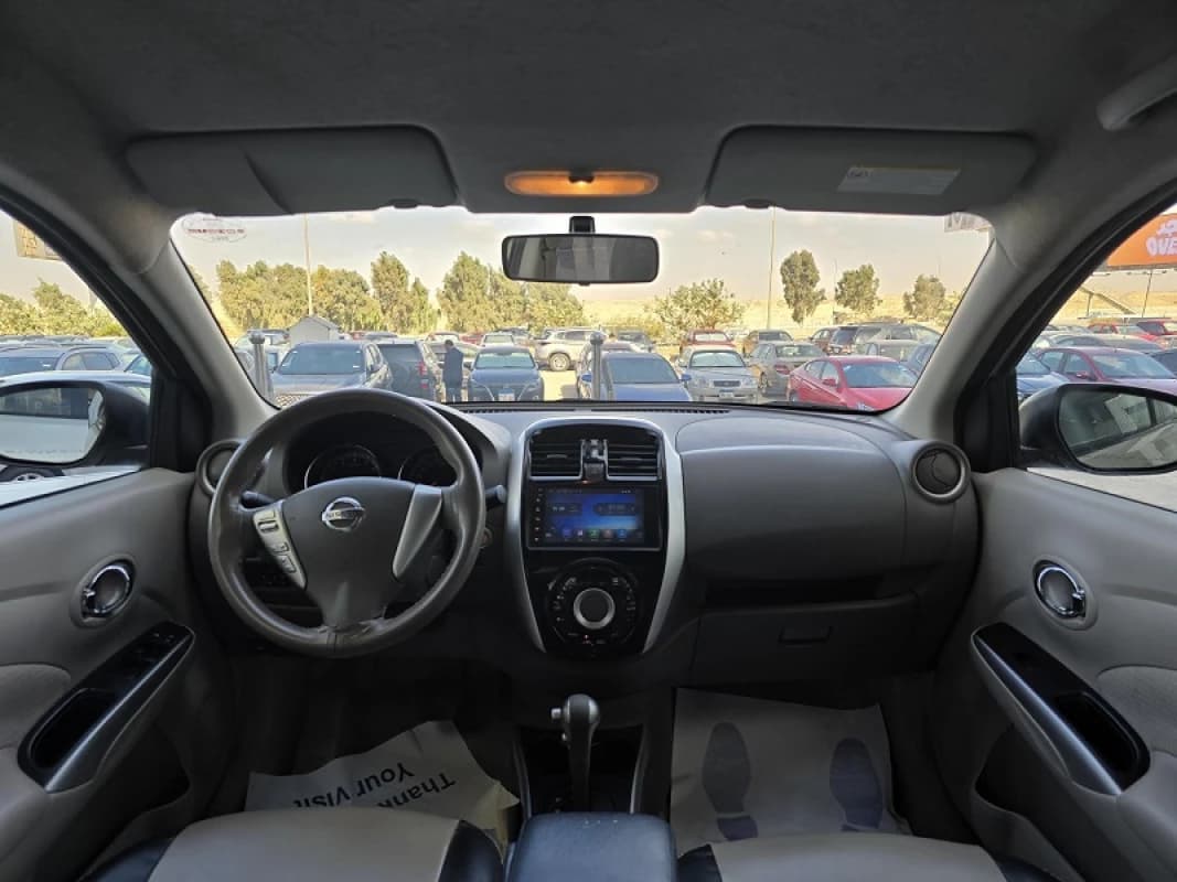 Nissan Sunny 2021 سوبر صالون ذهبي أوتوماتيك — مستعملة