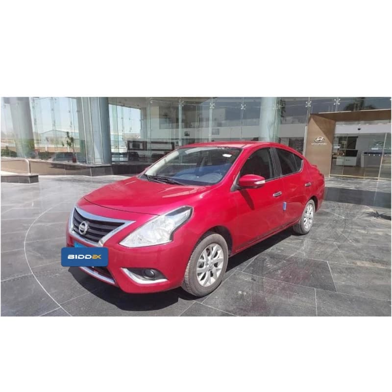 Nissan Sunny 2023 سوبر صالون أحمر أوتوماتيك — مستعملة