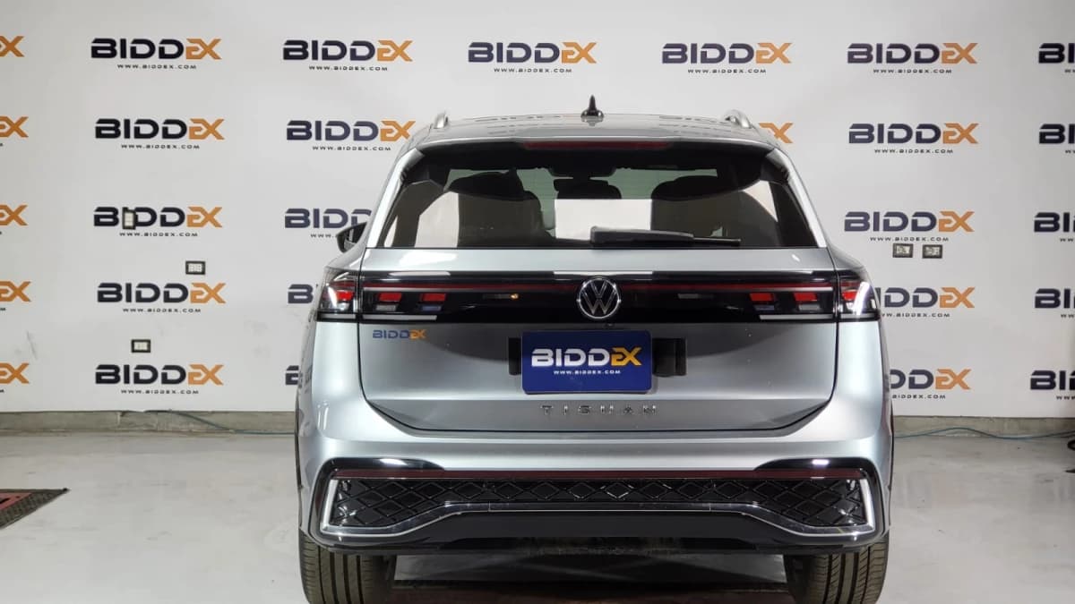 Volkswagen Tiguan 2024 ار لاين فضي أوتوماتيك — جديدة