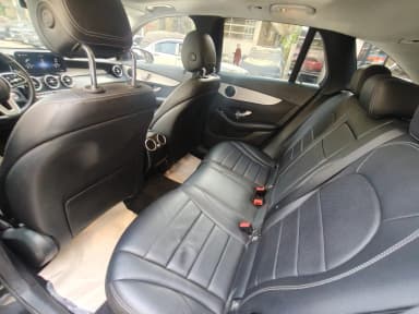 Mercedes-Benz GLC 200 2021 ايه ام جي رمادي أوتوماتيك — مستعملة - 4