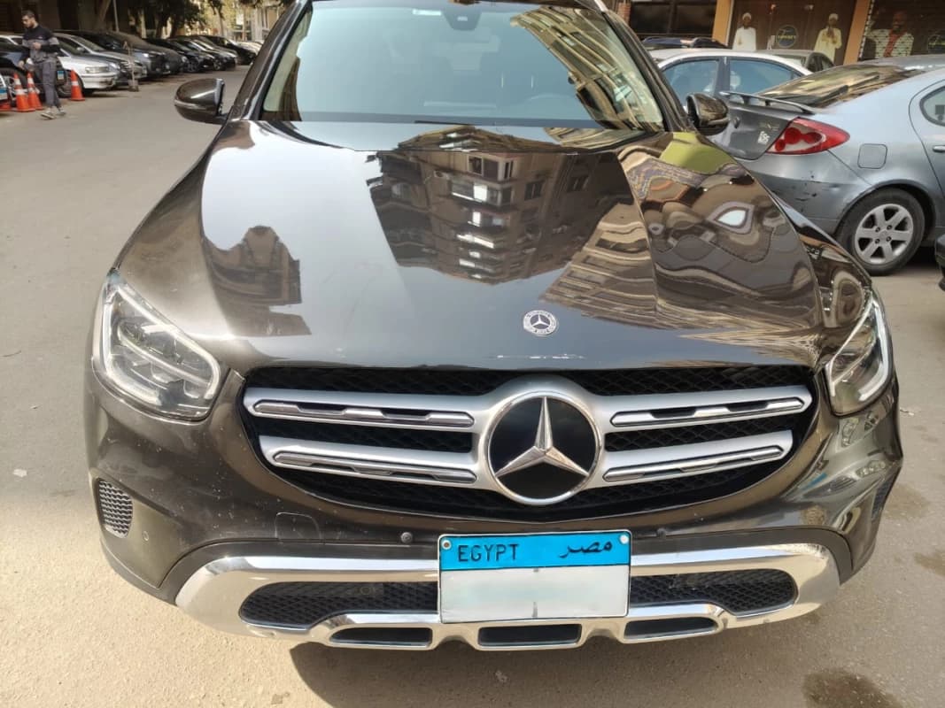 Mercedes-Benz GLC 200 2021 ايه ام جي رمادي أوتوماتيك — مستعملة