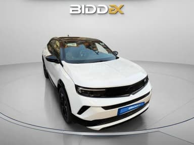 أوبل جراند لاند 2026 توب لاين بلس أبيض أوتوماتيك — جديدة - 1