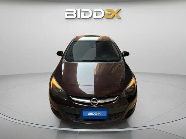 أوبل استرا 2014