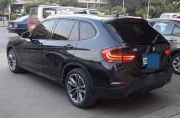 بي ام دبليو X1 2013