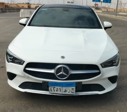 Mercedes-Benz CLA 200 2022 ايه ام جي أبيض أوتوماتيك — مستعملة - 1