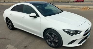 Mercedes-Benz CLA 200 2022 ايه ام جي أبيض أوتوماتيك — مستعملة - 4