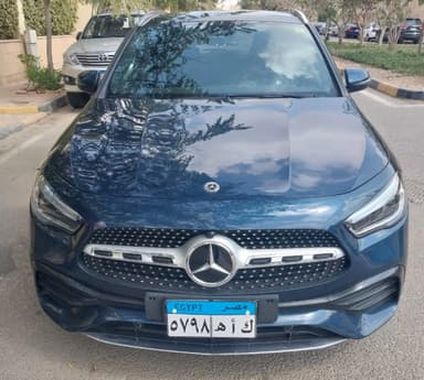 Mercedes-Benz GLA 200 2022  ايه ام جي  أزرق أوتوماتيك — مستعملة - 1