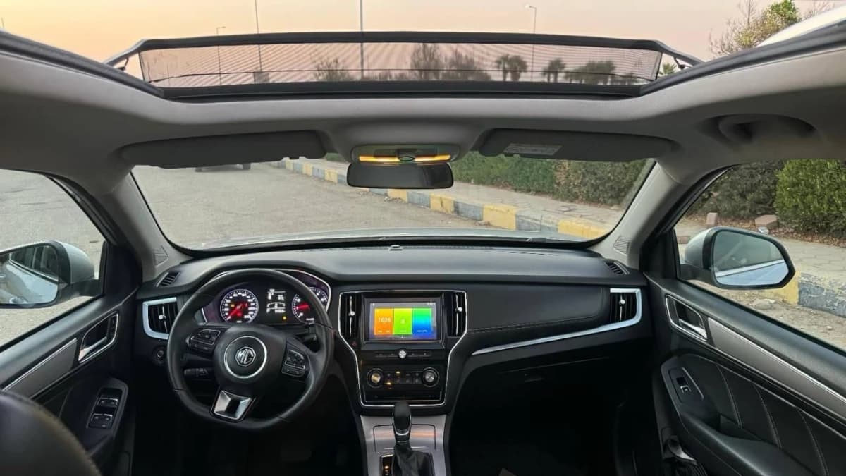 MG RX5 2019 لاكشري فضي أوتوماتيك — مستعملة
