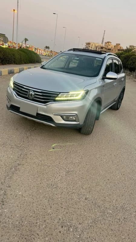 MG RX5 2019 لاكشري فضي أوتوماتيك — مستعملة
