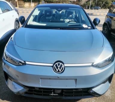 Volkswagen ID 7 2024 Pro Sky Blue Automatic — New - 3