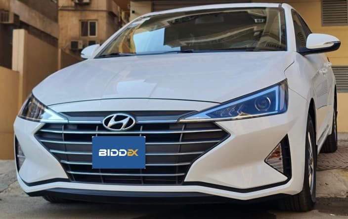 Hyundai Elantra AD 2025 سمارت أبيض أوتوماتيك — جديدة - 1
