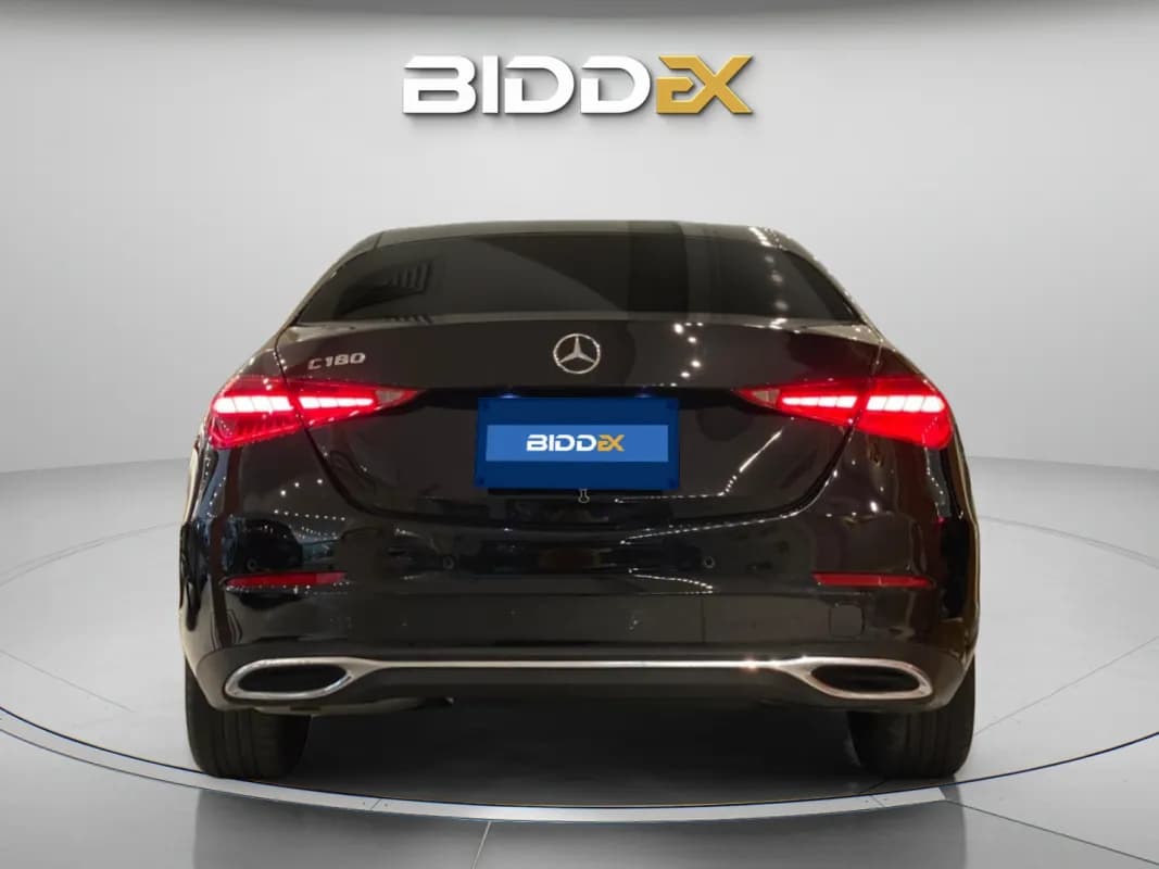 مرسيدس بنز C180 2022 ايه ام جي أسود أوتوماتيك — مستعملة