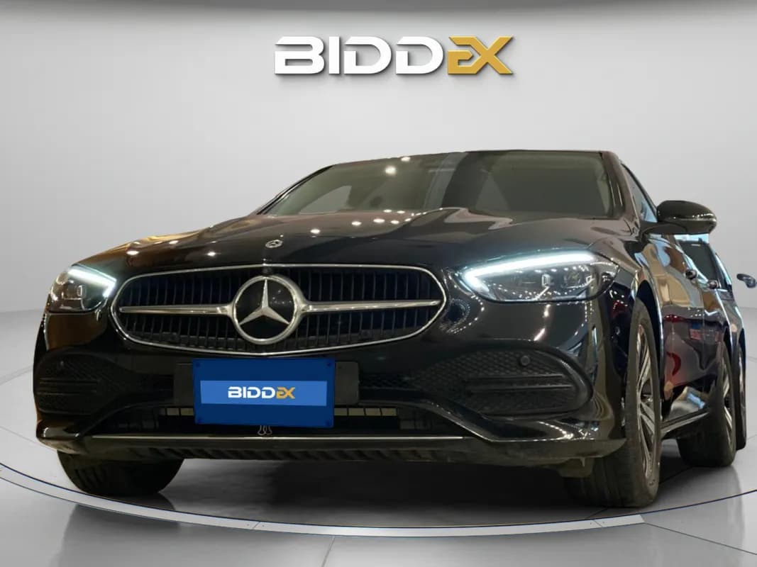 مرسيدس بنز C180 2022 ايه ام جي أسود أوتوماتيك — مستعملة