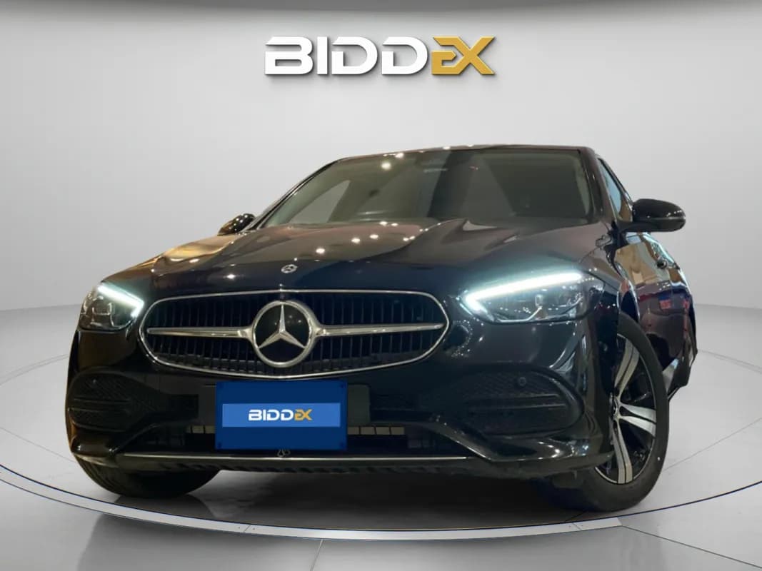 مرسيدس بنز C180 2022 ايه ام جي أسود أوتوماتيك — مستعملة