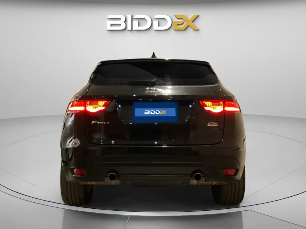 جاكوار اف باس 2020