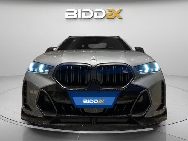 بي ام دبليو X6 2025 كاربون فايبر باكدج رمادي أوتوماتيك — مستعملة - 1