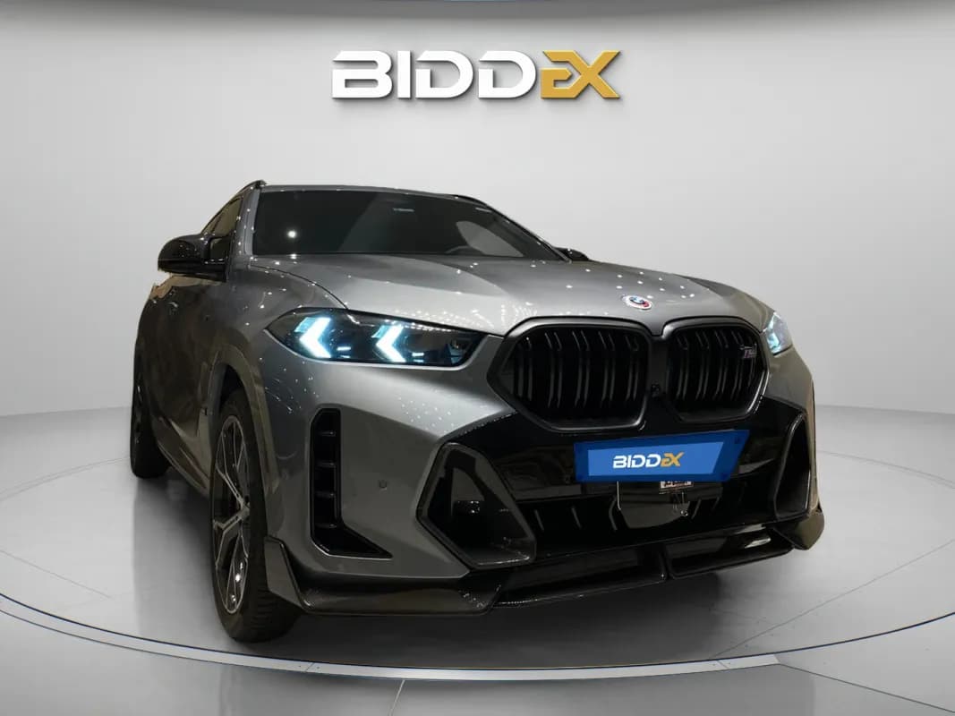 بي ام دبليو X6 2025 كاربون فايبر باكدج رمادي أوتوماتيك — مستعملة