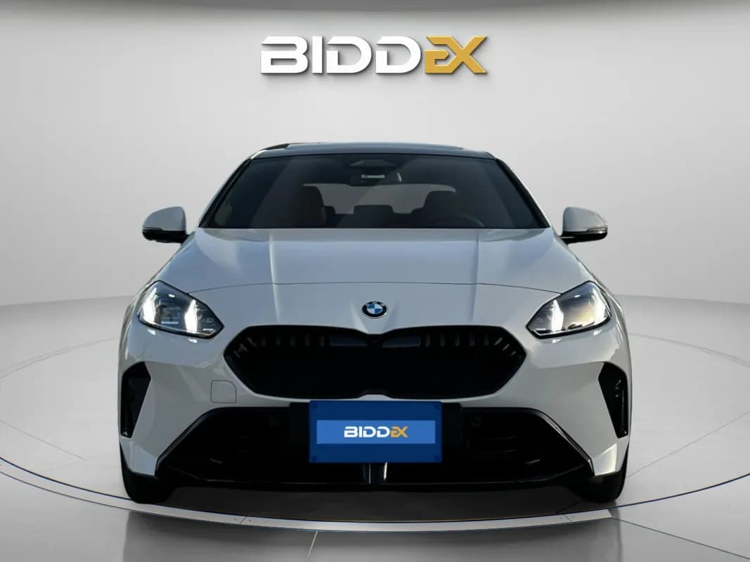 بي ام دبليو 218i 2026 ام سبورت أبيض أوتوماتيك — مستعملة