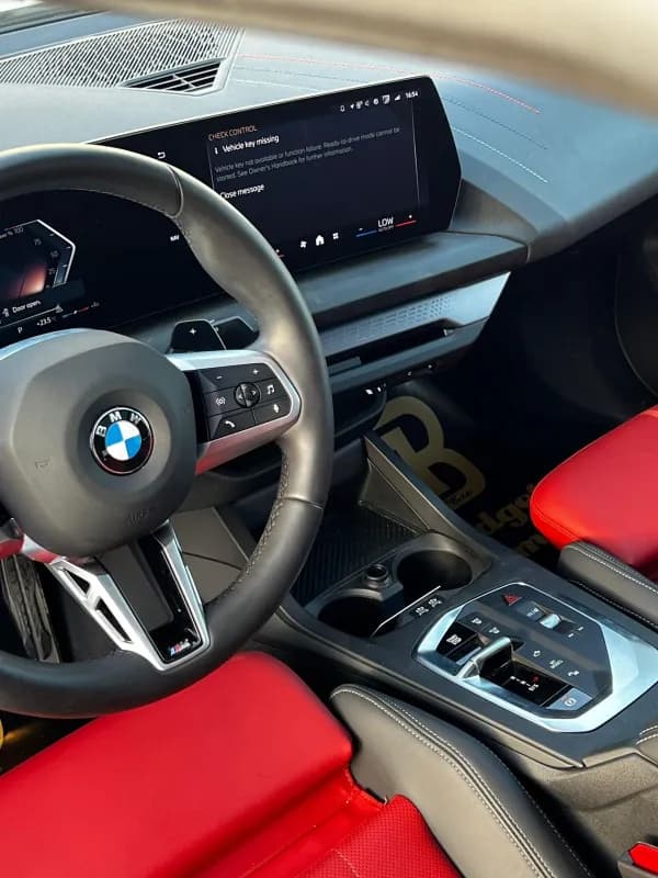 بي ام دبليو 218i 2026 ام سبورت أبيض أوتوماتيك — مستعملة