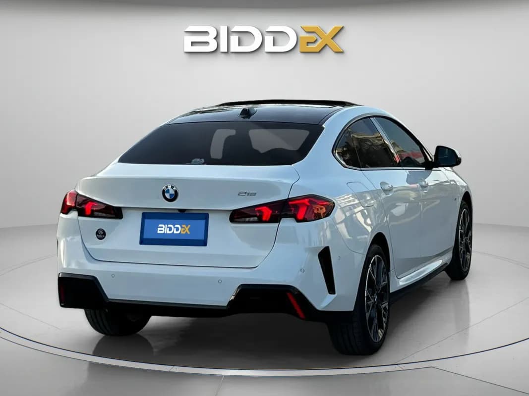 بي ام دبليو 218i 2026 ام سبورت أبيض أوتوماتيك — مستعملة