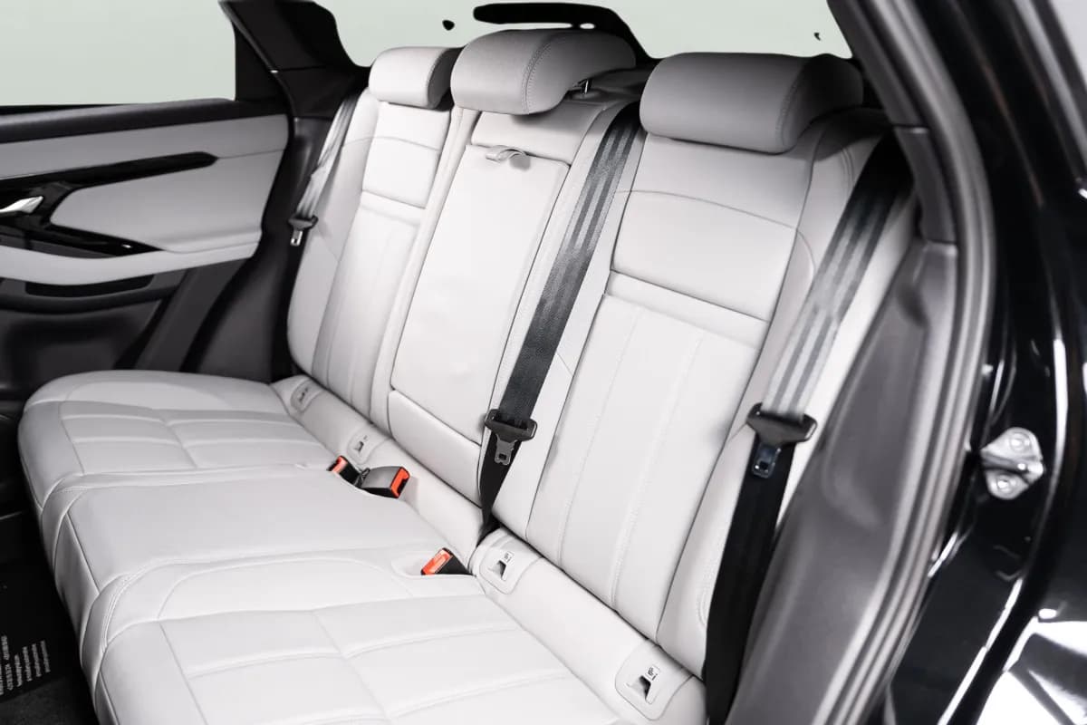 لاند روفر ايفوك 2026