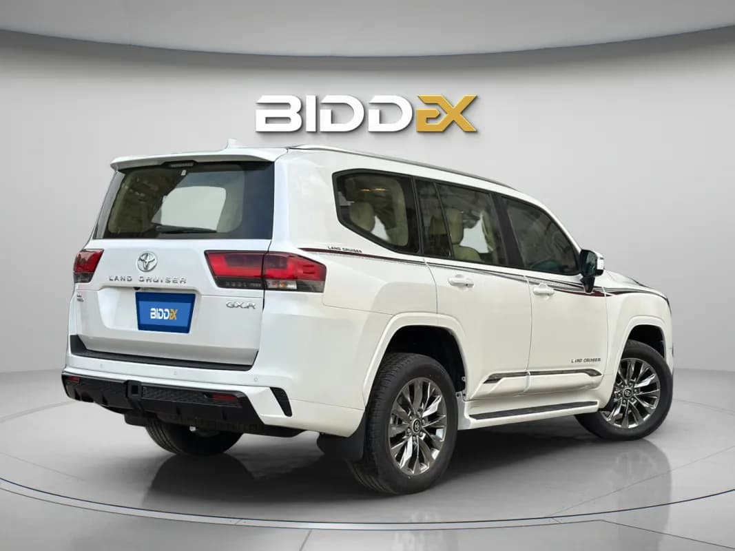 تويوتا لاند كروزر 2025