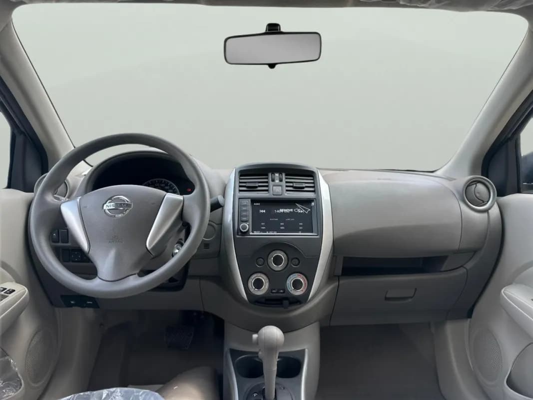 نيسان صني 2026 اول فئه رمادي أوتوماتيك — جديدة