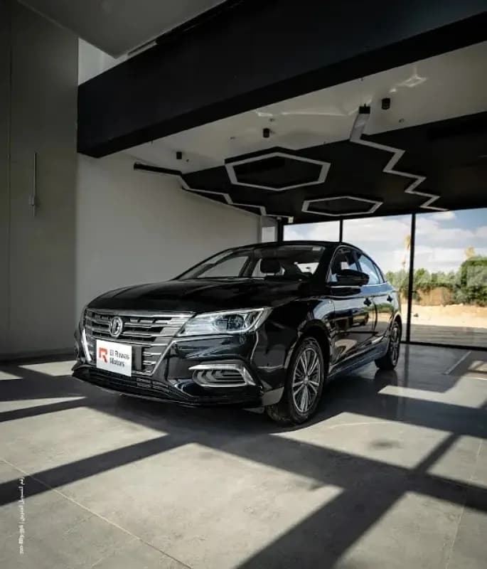 ام جي 5 2026 لاكشري أسود أوتوماتيك — جديدة