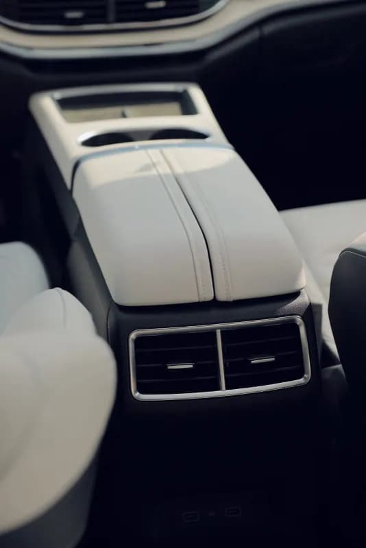 شيري اي كيو 7 2026 لاكشري رمادي أوتوماتيك — جديدة