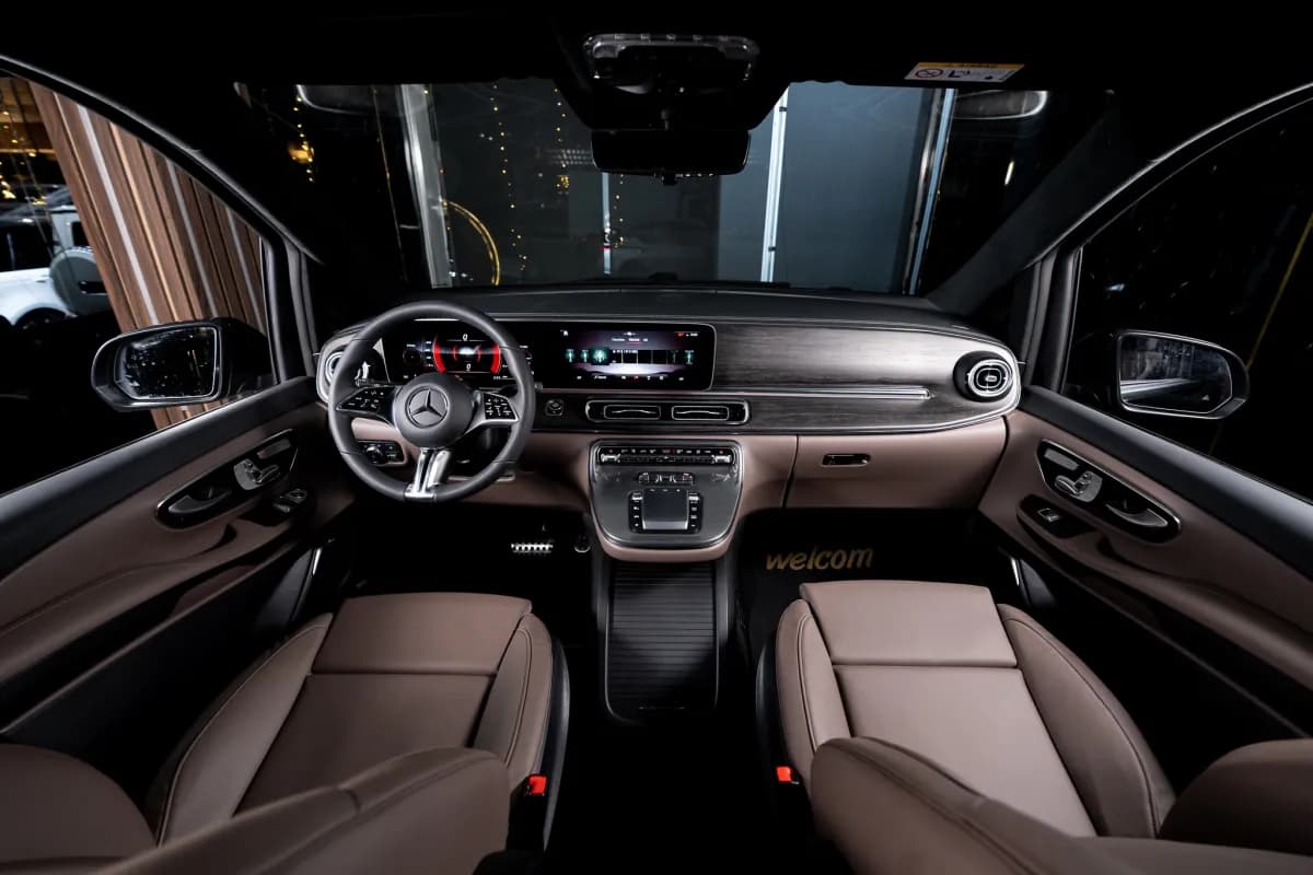 مرسيدس بنز V 300 2026