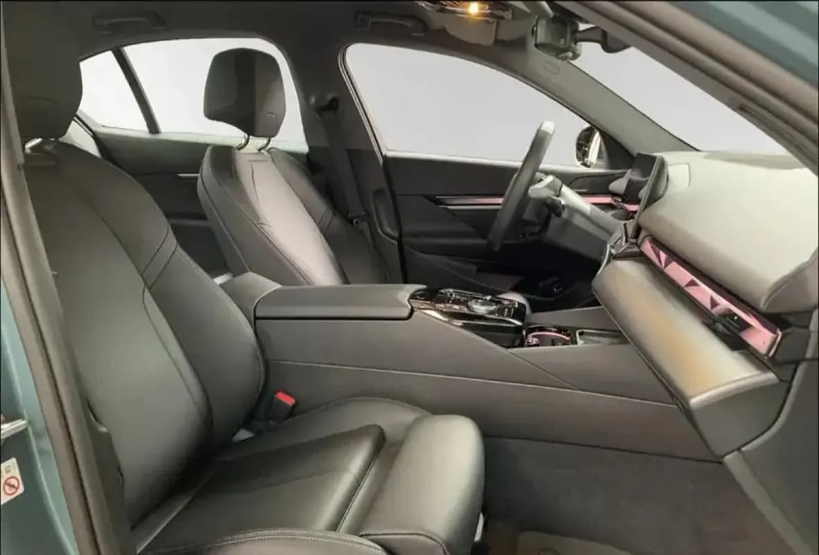 بي ام دبليو اي ٥ 2024