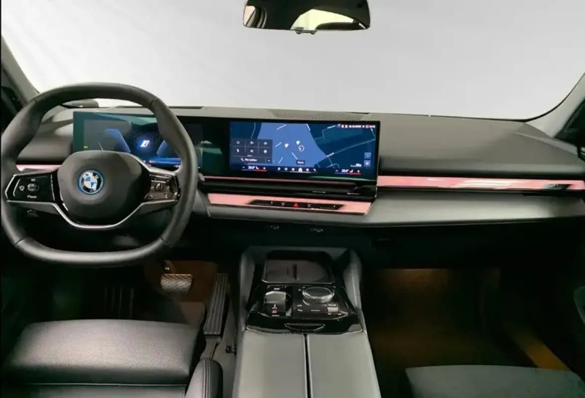 بي ام دبليو اي ٥ 2024