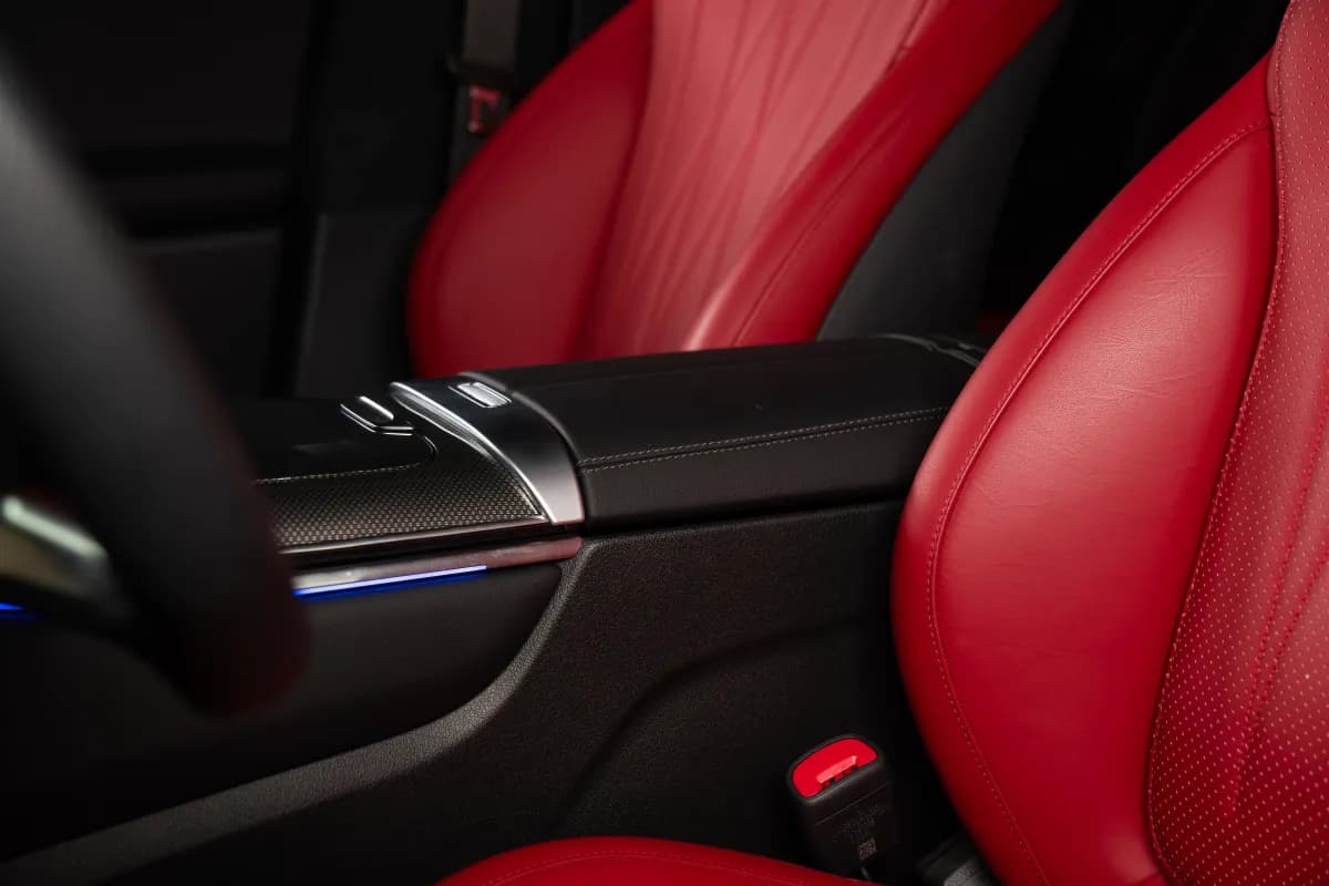 مرسيدس بنز جي ال سي 200 كوبيه 2024