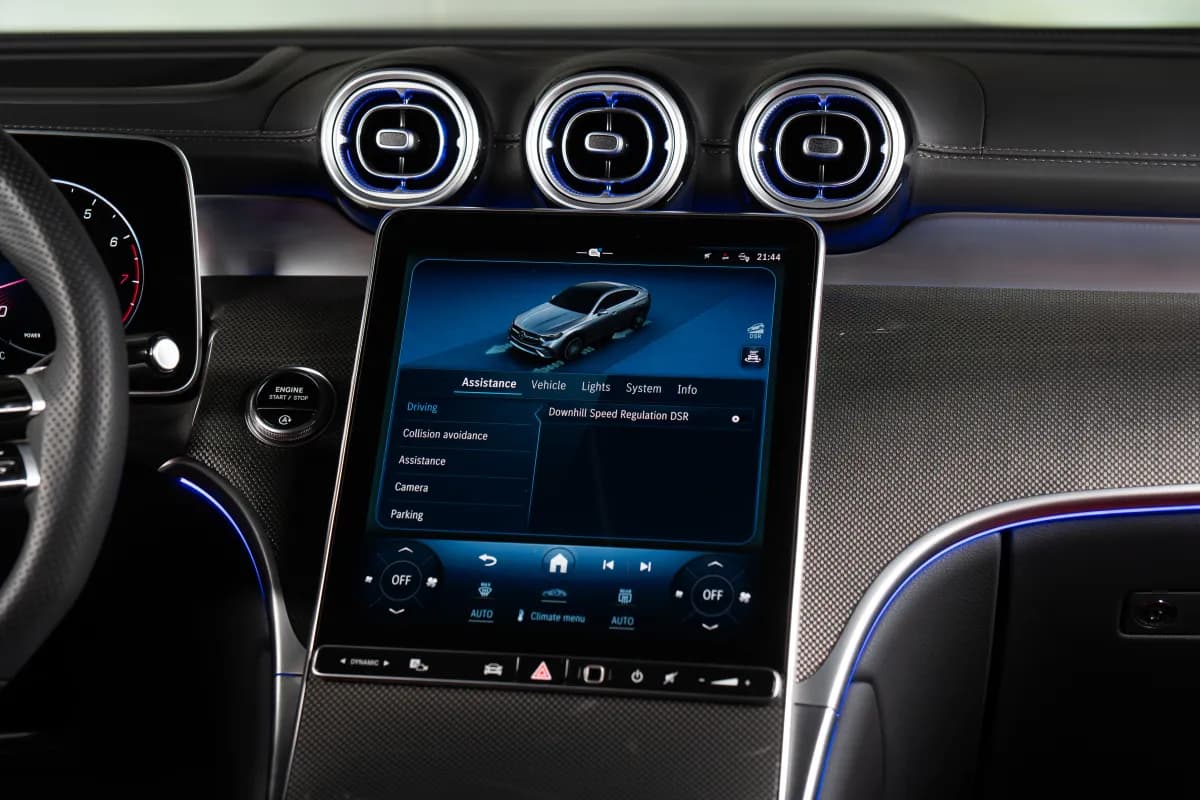 مرسيدس بنز جي ال سي 200 كوبيه 2024